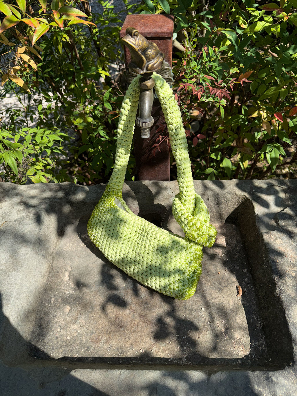 EMBROIDERED KNOT BAG