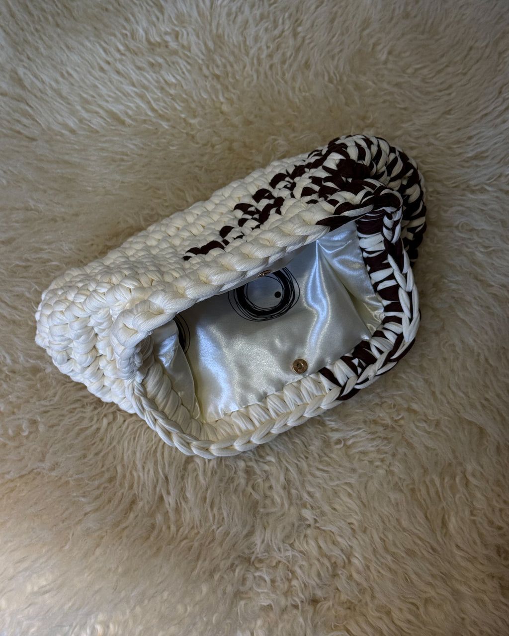 CAFFE LATTE CLUTCH BAG